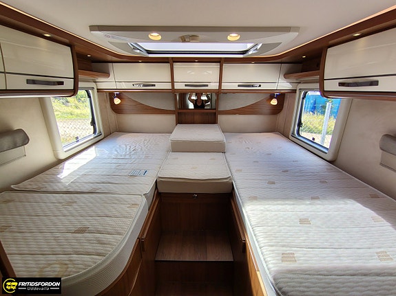 Hymer B 680 Hydraliska stödben Aut 14 of 20