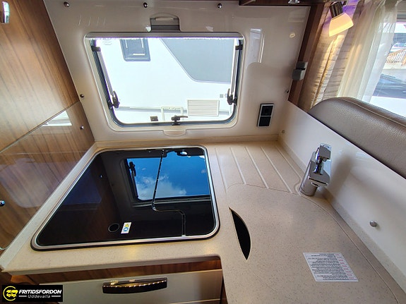 Hymer B 680 Hydraliska stödben Aut 11 of 20