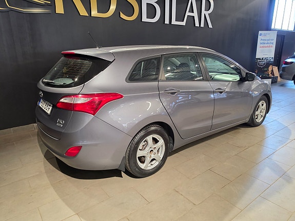 Hyundai i30 4 of 11