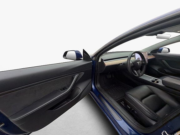 Tesla Model 3 12 of 30