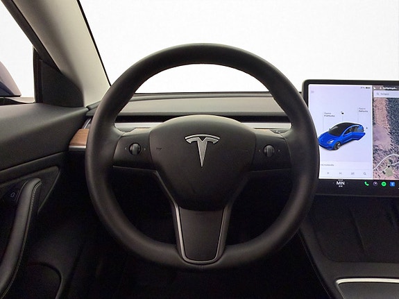 Tesla Model 3 16 of 30