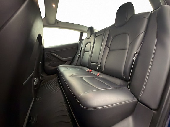Tesla Model 3 29 of 30
