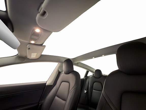Tesla Model 3 14 of 30