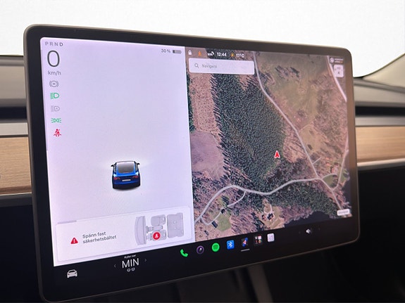 Tesla Model 3 21 of 30