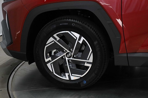 Hyundai Tucson 8 of 26