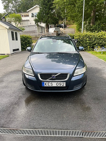 Volvo V50 2 of 12