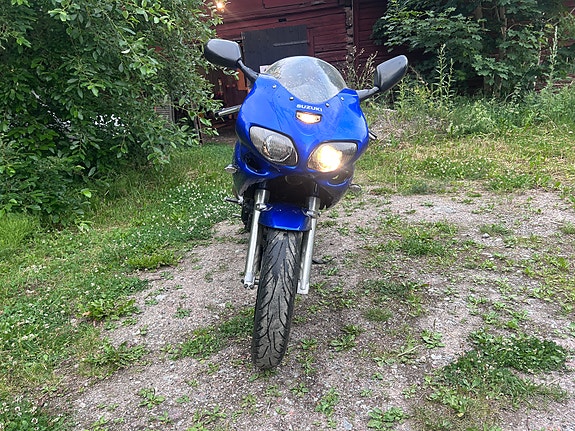Suzuki SV650 3 of 13