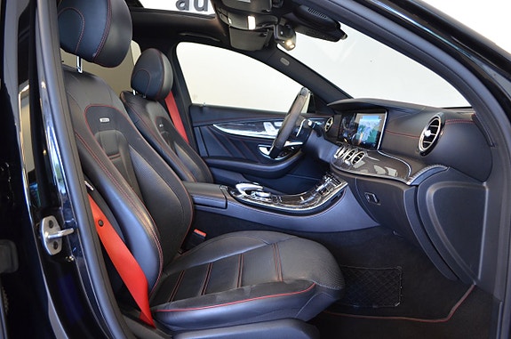 Mercedes-Benz E53 19 of 24