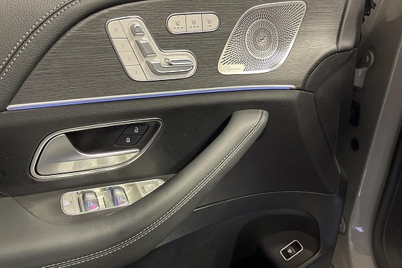 Mercedes-Benz GLE350 de 16 of 26