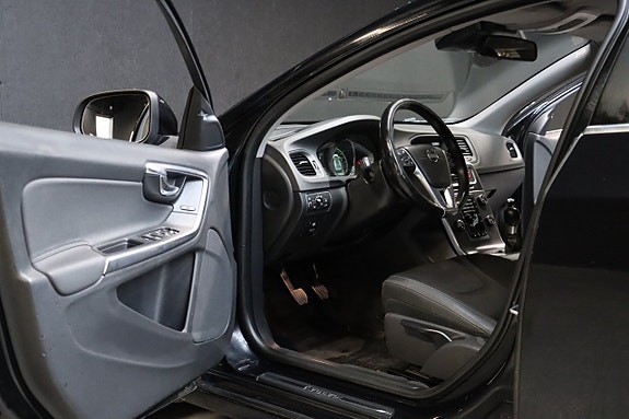 Volvo V60 8 of 20