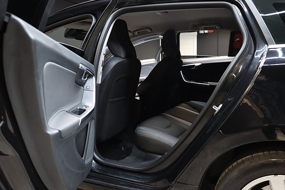 Volvo V60 10 of 20