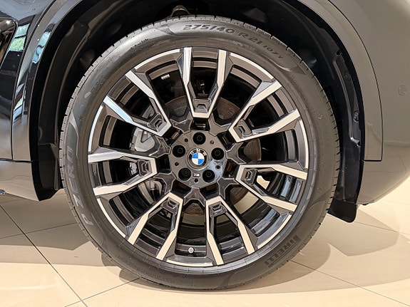 BMW X5 18 of 18