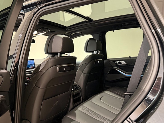 BMW X5 11 of 18