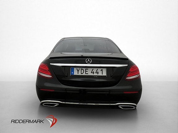 Mercedes-Benz E220 7 of 30
