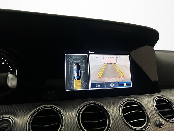 Mercedes-Benz E220 18 of 30