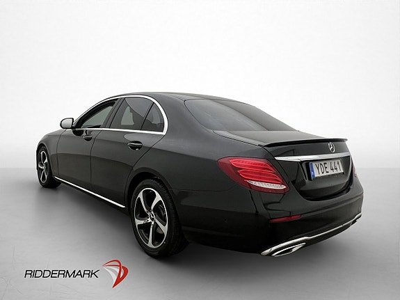 Mercedes-Benz E220 6 of 30
