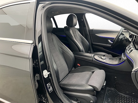 Mercedes-Benz E220 23 of 30
