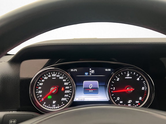 Mercedes-Benz E220 15 of 30