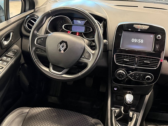 Renault Clio 9 of 14