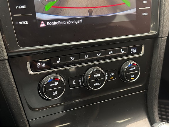 Volkswagen Golf Alltrack 21 of 30