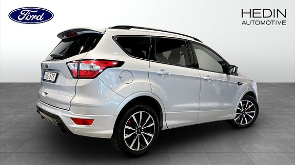 Ford Kuga 2 of 17