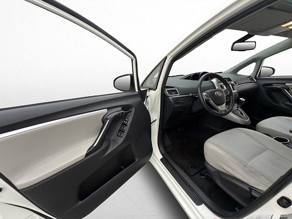 Toyota Verso 11 of 30
