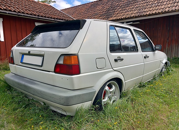 Volkswagen Golf II 4 of 6