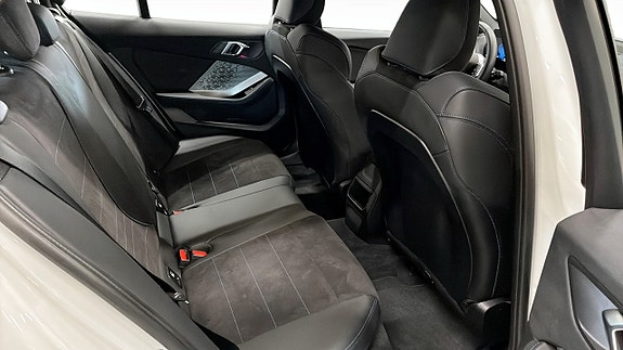 BMW 120 5 of 9