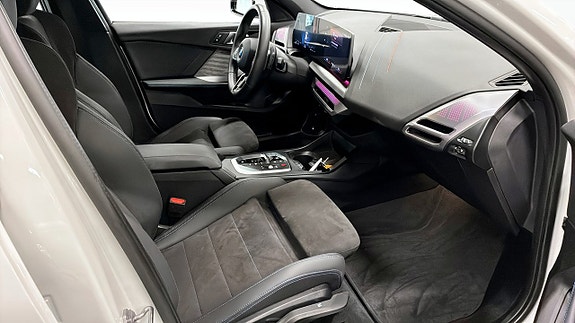 BMW 120 3 of 9