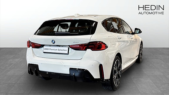 BMW 120 2 of 9