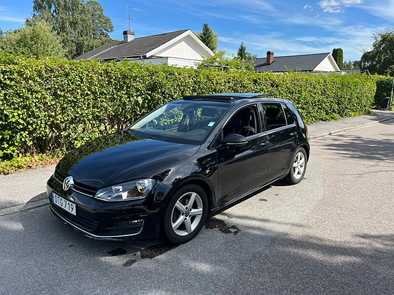 Volkswagen Golf VII 2 of 5
