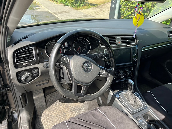 Volkswagen Golf VII 4 of 5