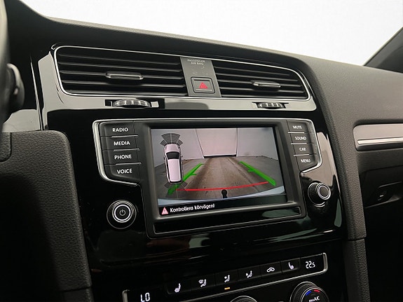 Volkswagen Golf I 19 of 29