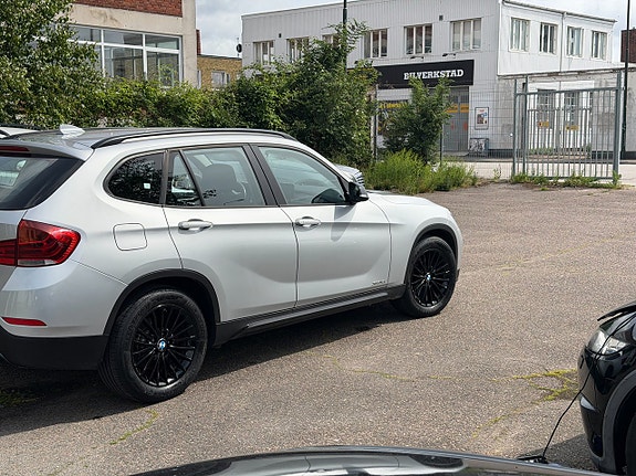 BMW X1 6 of 16