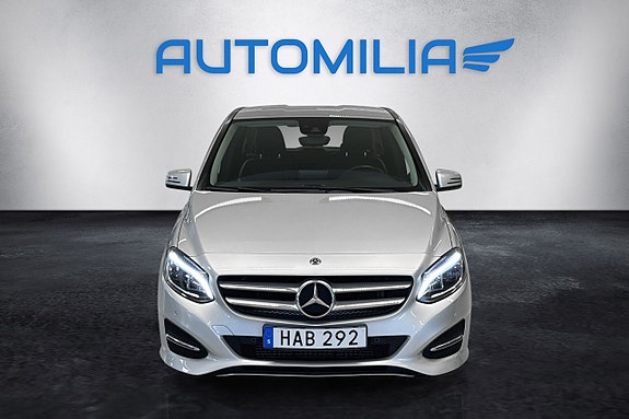Mercedes-Benz B180 d 2 of 20