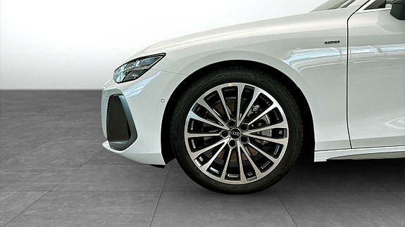 Audi A6 6 of 13