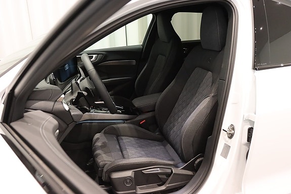 Audi A5 9 of 24