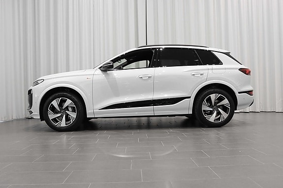 Audi Q6 e-tron 2 of 8