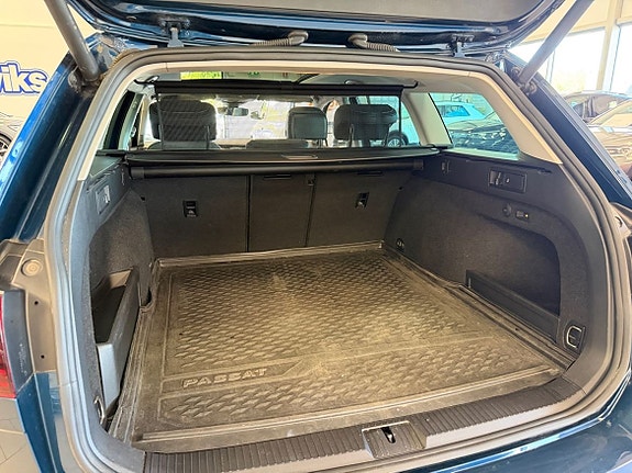 Volkswagen Passat 20 of 27