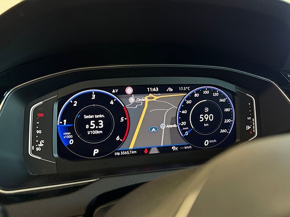Volkswagen Passat 27 of 27