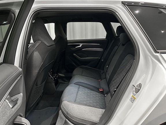 Audi A6 9 of 16