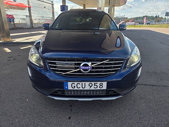 Volvo XC60 22 of 30