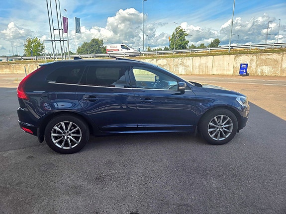 Volvo XC60 17 of 30