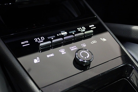 Porsche Cayenne 17 of 22