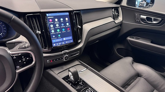 Volvo XC60 15 of 22