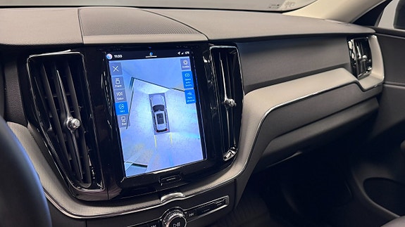 Volvo XC60 13 of 22