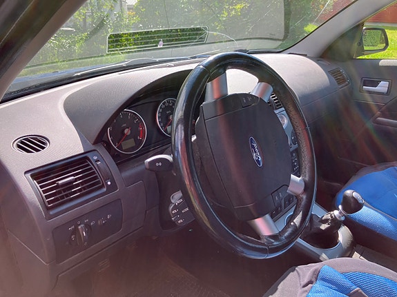 Ford Mondeo 6 of 8
