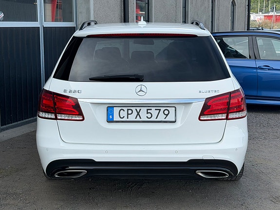 Mercedes-Benz E220 6 of 17