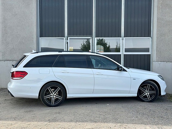 Mercedes-Benz E220 4 of 17