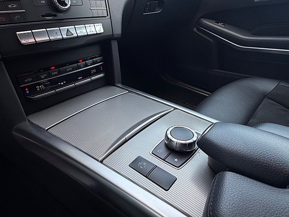 Mercedes-Benz E220 13 of 17